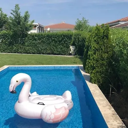 Villa Shelly With Private Pool